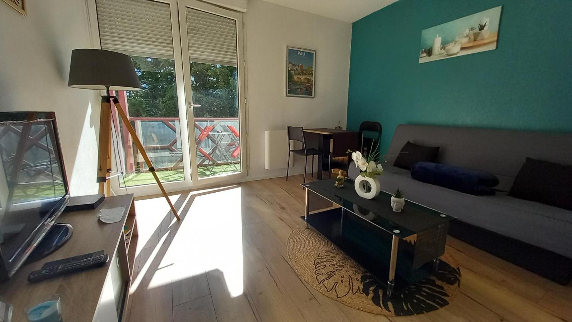 Le Petit Park-Studio-Terrasse- Piscine-Wifi Fibre Apartment Pau Bagian luar foto